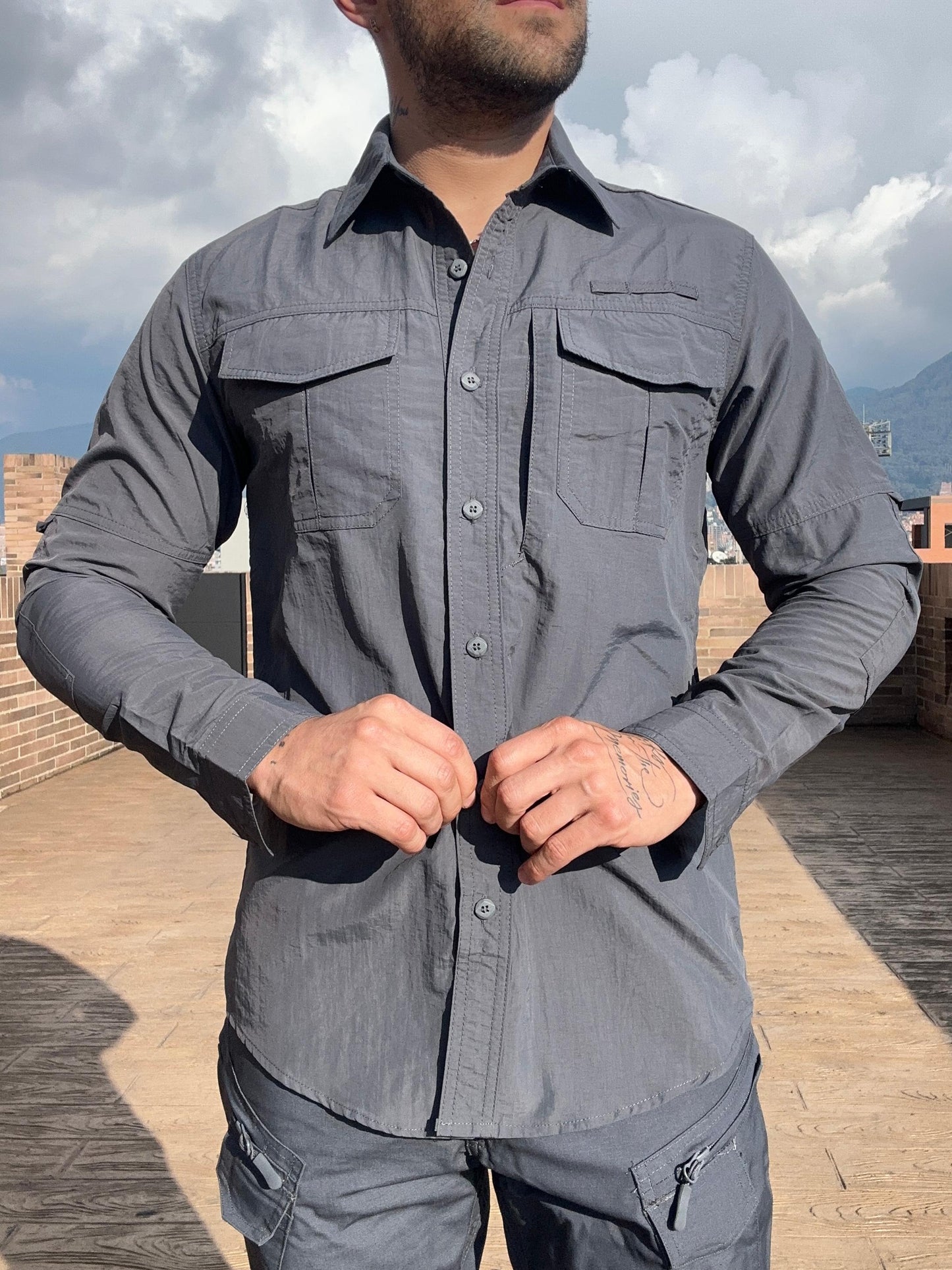 Camisa Táctica Presidencial (Gris Acero)