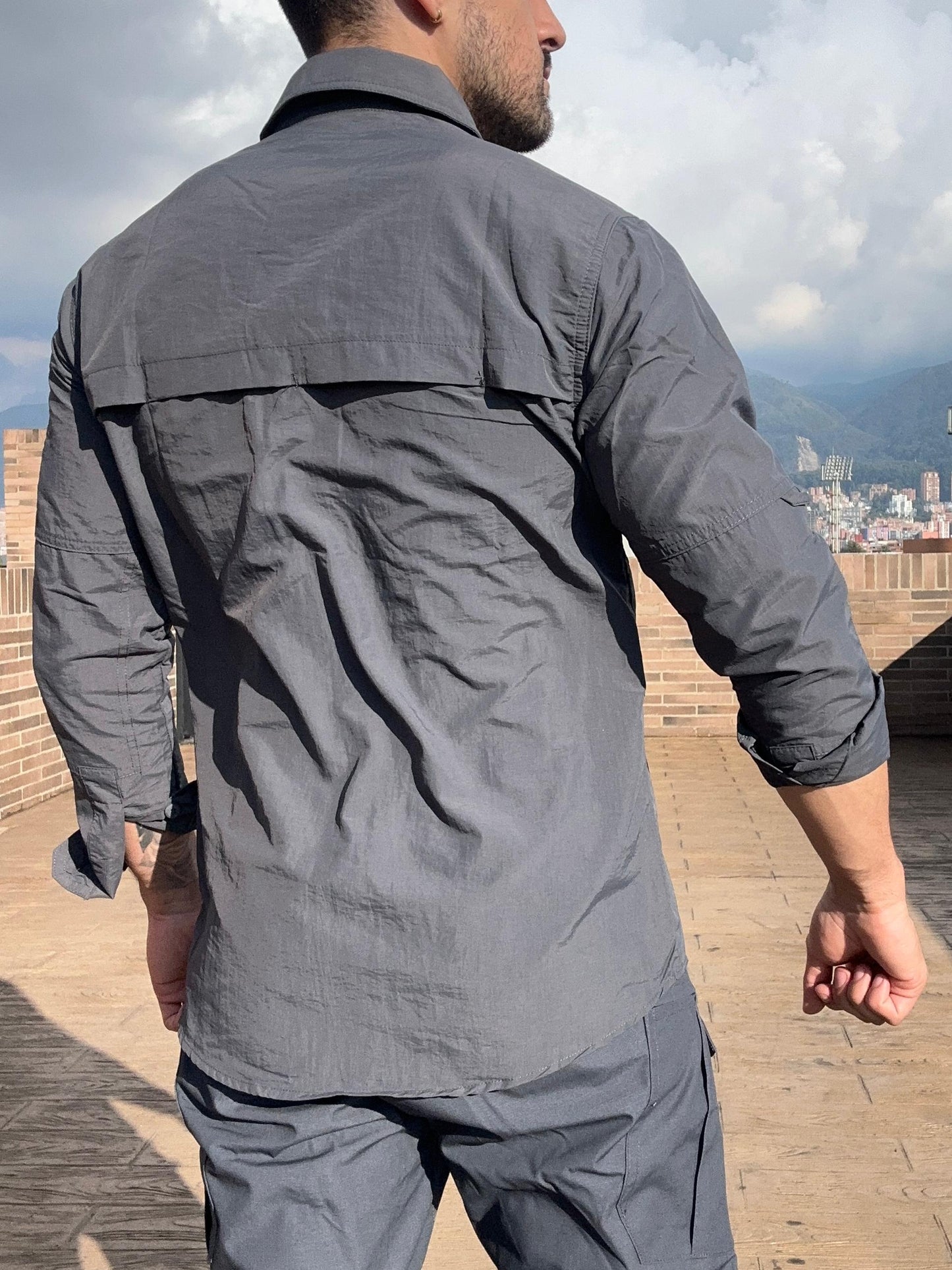 Camisa Táctica Presidencial (Gris Acero)