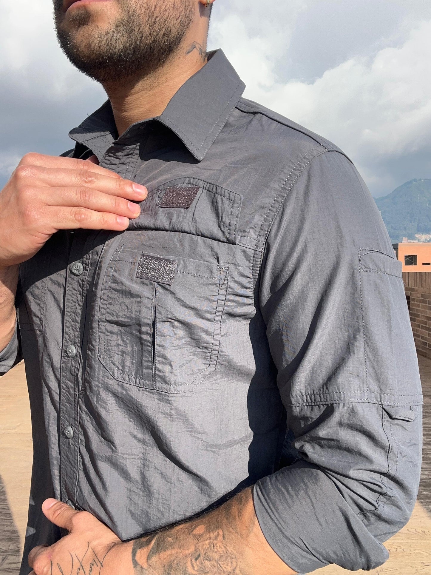 Camisa Táctica Presidencial (Gris Acero)