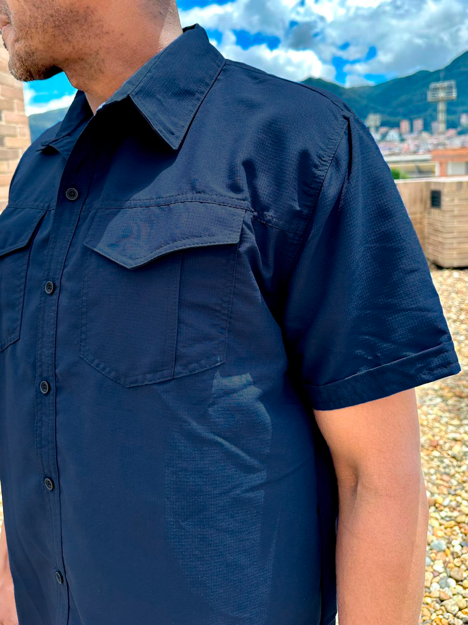 Camisa Azul Oscura Manga Corta